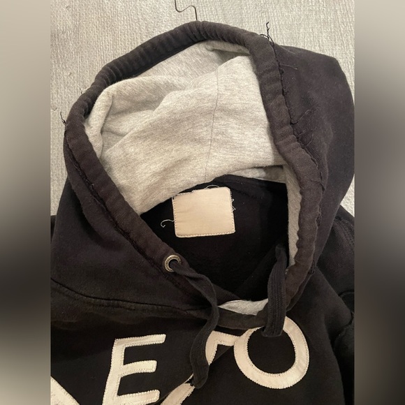 Mens AERO NYC hoodie, size large. - Picture 3 of 6